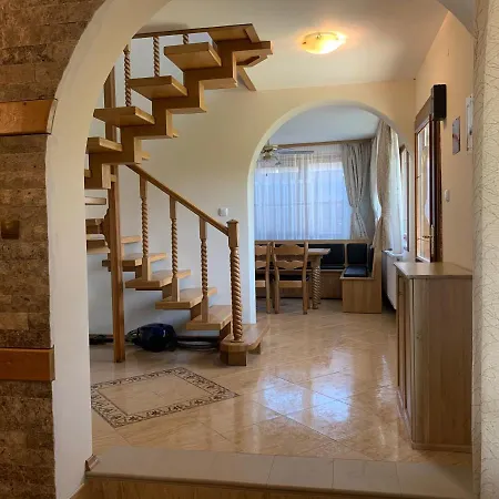 Луксозна вила Haciendata Самоков